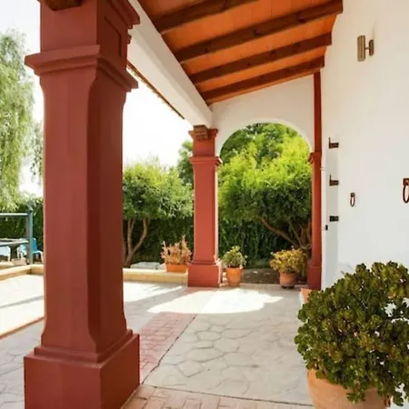 Mijas. Cerca Playa Y Montaña Con Jardín Fuengirola